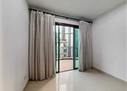 英伦名苑(三期)-主卧