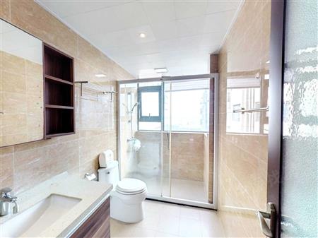 鸿威海怡湾畔花园-卫生间