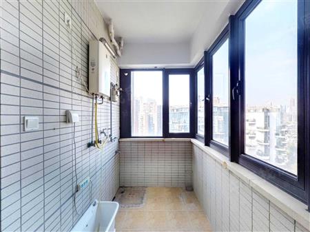 鸿威海怡湾畔花园-阳台