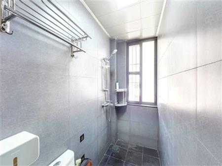 后海花园-卫生间