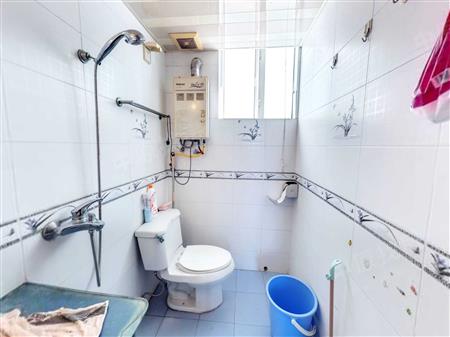 新新家园-卫生间