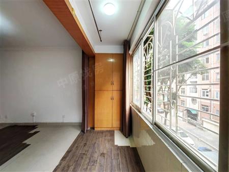 招商名仕花园-阳台