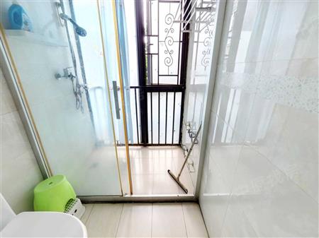 颐安都会中央花园（一期）-卫生间