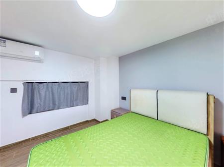 龙光玖云著大楼-次卧