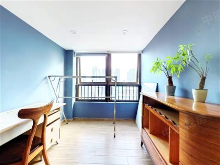 龙光玖云著大楼-阳台