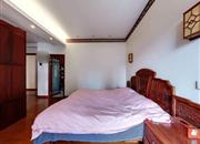 东方.尊峪花园-主卧