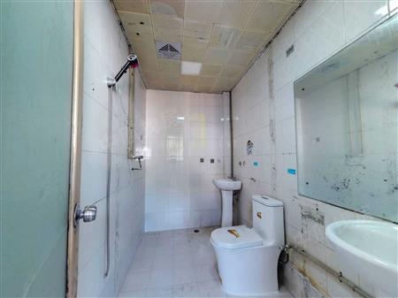 鹏兴花园（一期）-卫生间