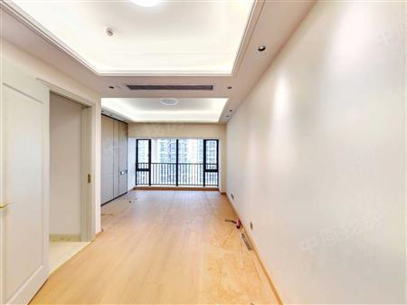 信义嘉御山-主卧