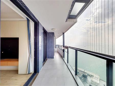 半岛城邦花园一期-阳台