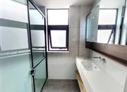 半岛城邦花园一期-卫生间