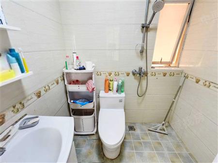 黄金大厦-卫生间