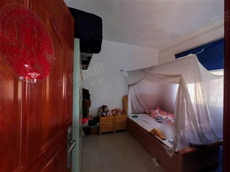 新安中学住宅楼-次卧