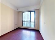 天峦湖花园-次卧