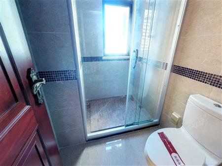 天峦湖花园-卫生间