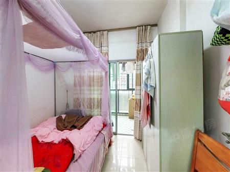 美杜兰华庭-次卧