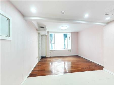 世界金融中心-次卧