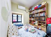 中熙香缤山-次卧