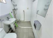 新新家园-卫生间