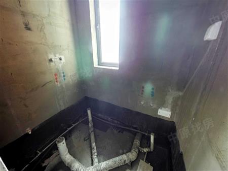 悦峰华府-卫生间