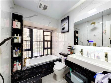 信义金御半山（三期信义荔景御园）-卫生间