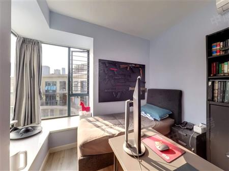 恒立听海花园-次卧