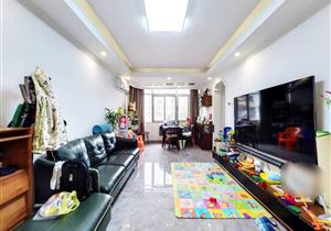 莲南小學旁好房端头位大三居、少有黄金楼层、装修保养好拎包入住