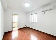 龙珠花园（A区）-主卧