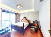 半岛城邦花园一期-主卧