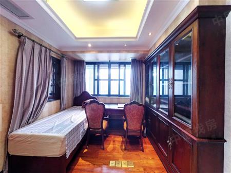 半岛城邦花园一期-次卧