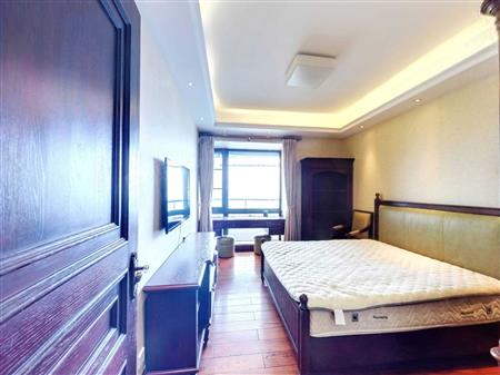 半岛城邦花园一期-次卧