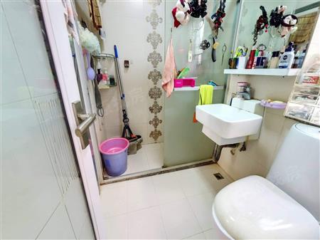 文华花园-卫生间