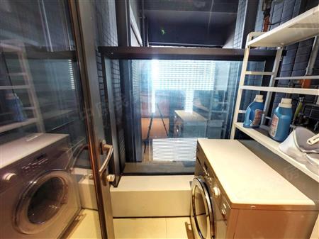 卓越前海一号-阳台