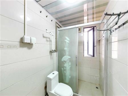 宏发领域-卫生间