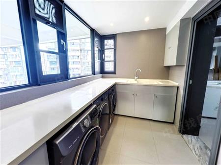 天御香山花园-阳台