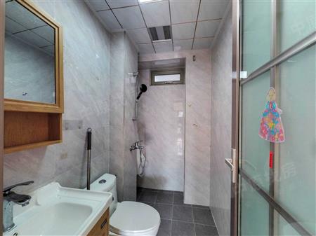 前城滨海花园-卫生间