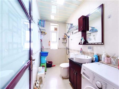 畔山花园-卫生间