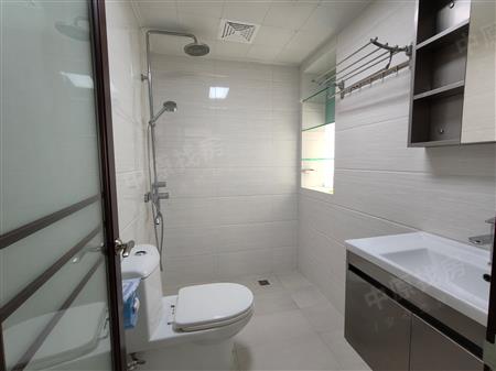 鹏兴花园（三期）-卫生间