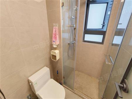 佳兆业樾伴山花园-卫生间