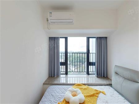 佳兆业樾伴山花园-次卧