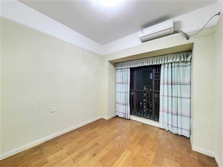 万科金域缇香（一期）-次卧