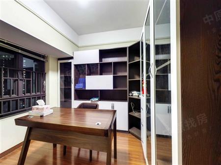 万科金域缇香（二期）-次卧