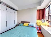 天峦湖花园-主卧