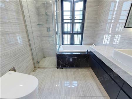 宝能城花园(西区)-卫生间