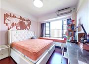 天峦湖花园-主卧