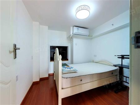 龙光玖云著大楼-次卧