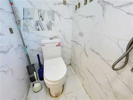 龙光玖云著大楼-卫生间