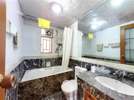 云峰花园-卫生间