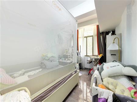 凤凰路58号大院-次卧