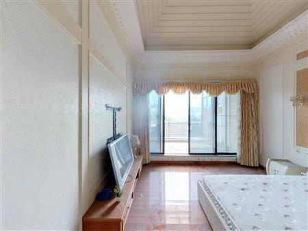 星河丹堤花园-主卧