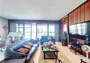 万科瑧山府231平 东端户 独门独户带入户8米大阳台，南北通